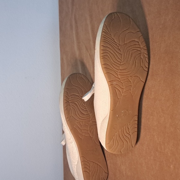 Dansko leather canvas floral lace up shoes 7 1/2 quality flat. - Picture 8 of 8